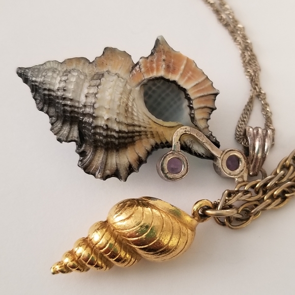 Shiny Shell Pendants - Picture 3 of 7